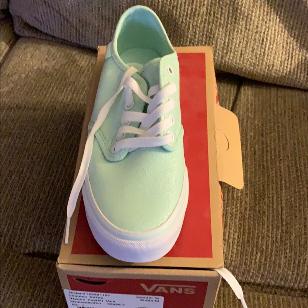 Size 7 vans